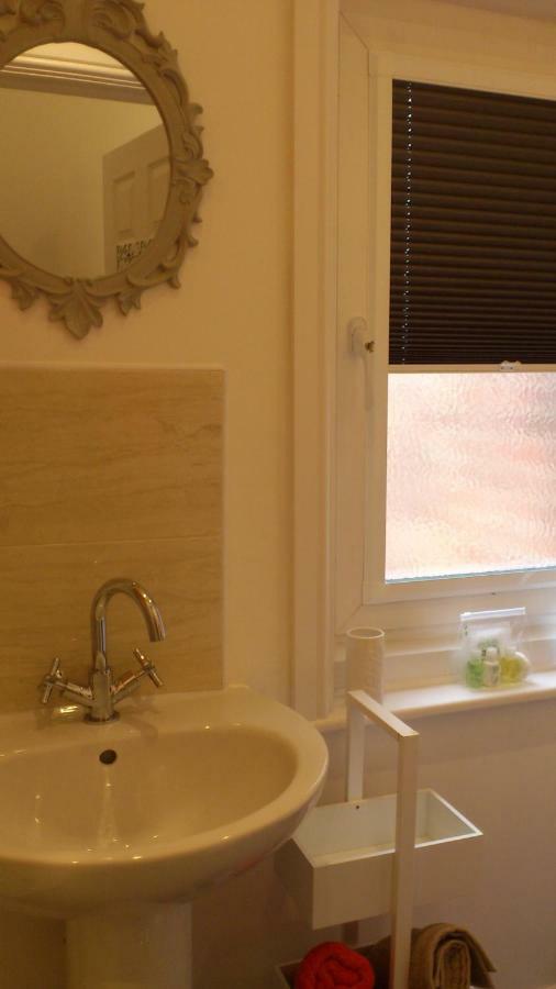 Apartment 8 At 19 Brooklands ファイリー エクステリア 写真